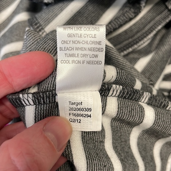 Xhilaration Charcoal Grey and White Stripe Casual Open Front Blazer EUC SZ M - Picture 9 of 9